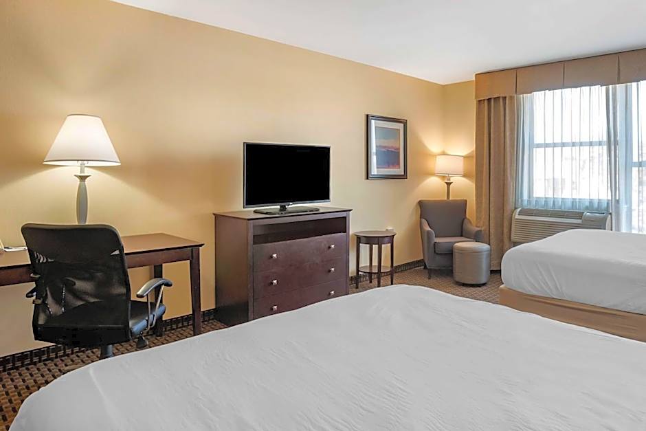 Best Western Plus Philadelphia Airport South At Widener Univ