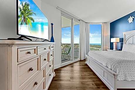 Sunrise Surprise 9th floor 2BR 2 BA King Suite Beach shuttle, heated pool!
