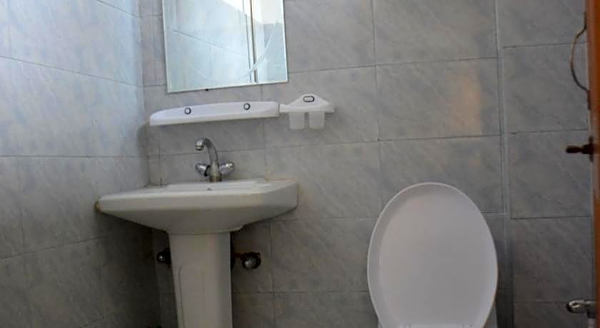 Hotel Eagle Nest Malam Jabba 