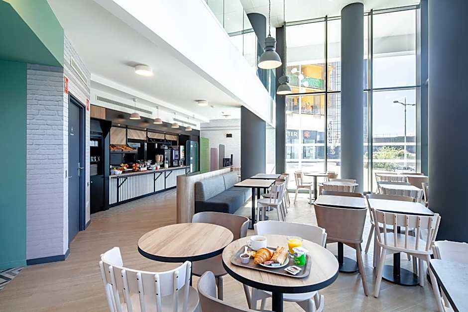 B&B HOTEL Paris Porte de Bagnolet