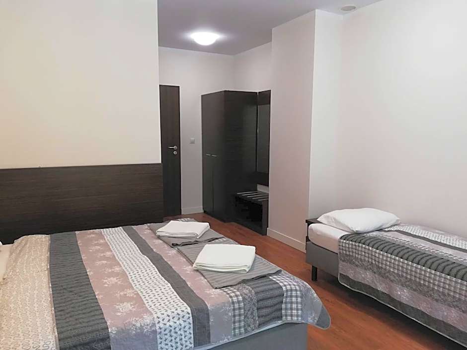 Foto 1 daripada 1 — Triple Room with Private Bathroom