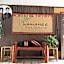 Phumanee Home Hotel