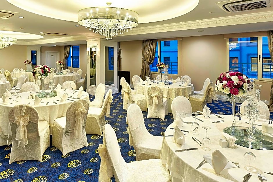 DoubleTree By Hilton Hotel Izmir - Alsancak