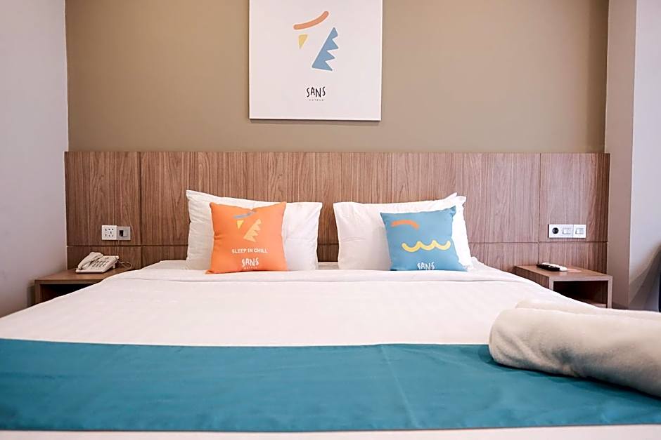 Sans Hotel Puri Indah Jakarta
