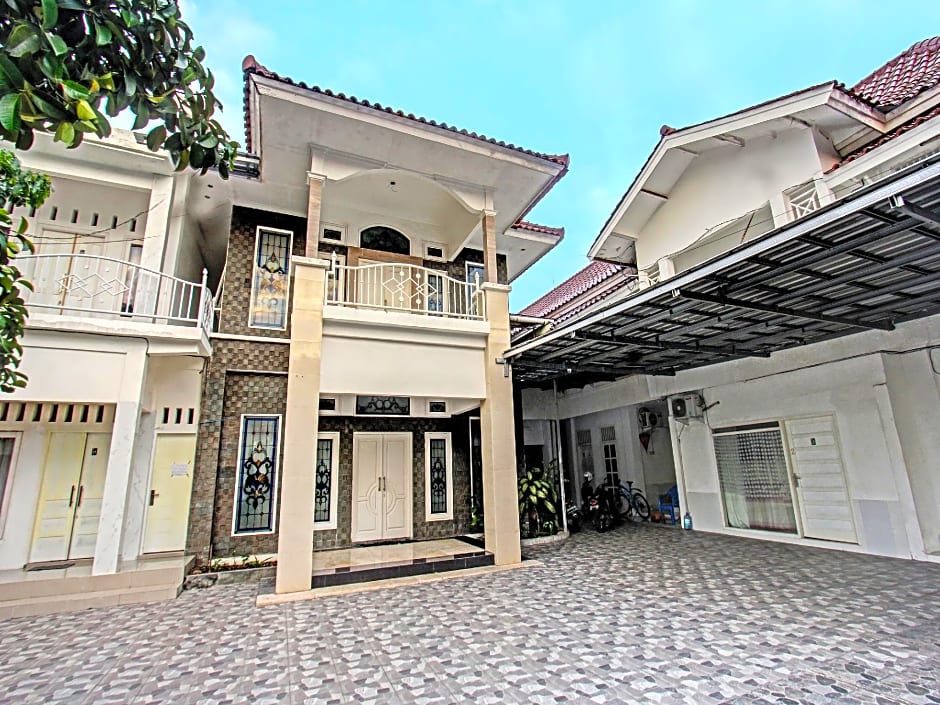 OYO 3741 Mutiara Syariah 1