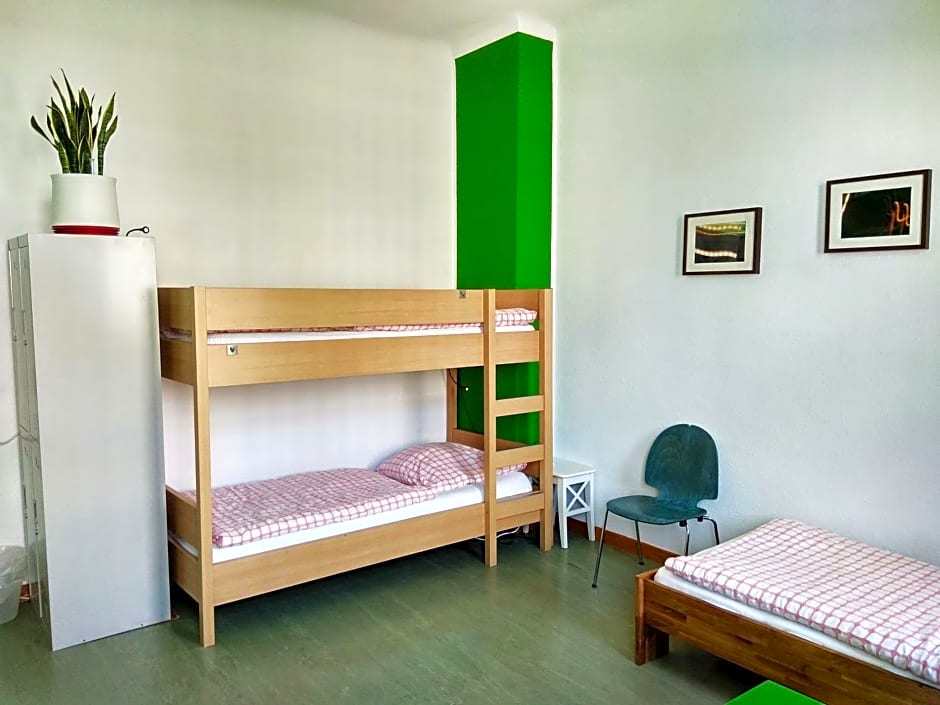 Hostel 37