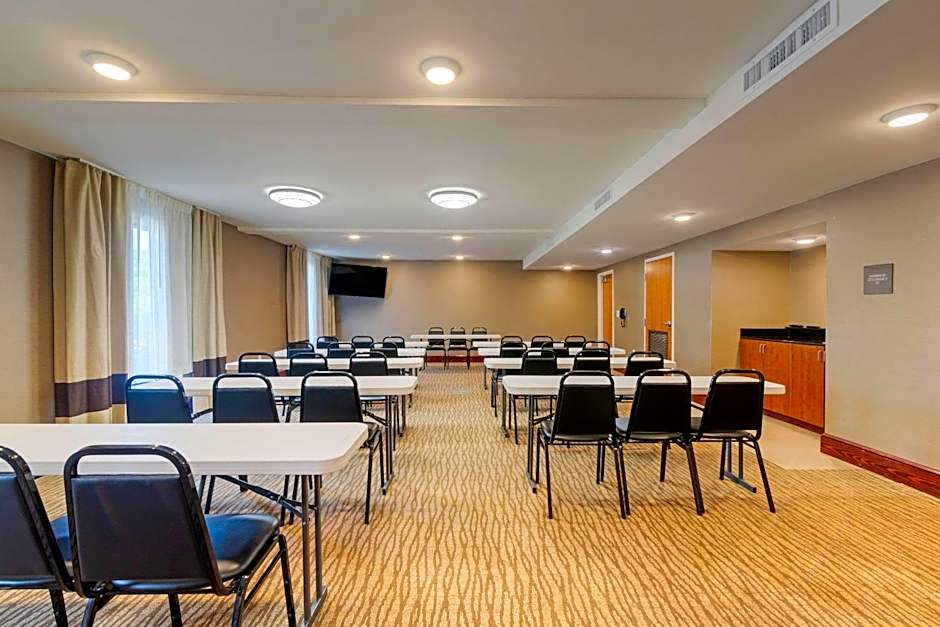 Comfort Inn & Suites Macon West