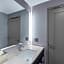 Holiday Inn Express Boston Logan Airport - Revere By IHG