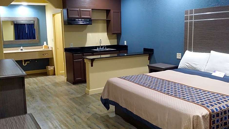 Americas Best Value Inn & Suites Houston NE
