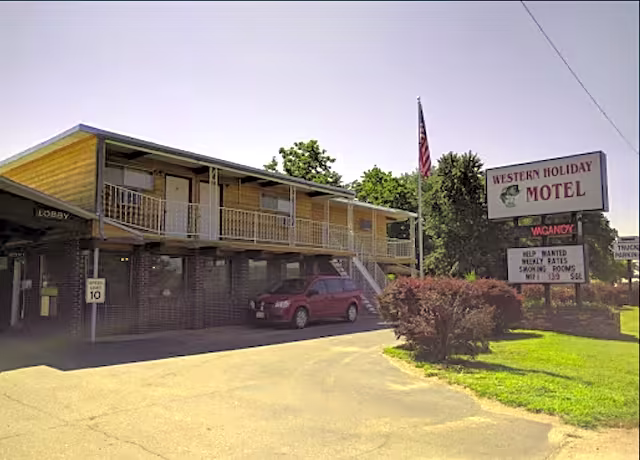Love Hotels Western Holiday by OYO at Harlan Lake NE