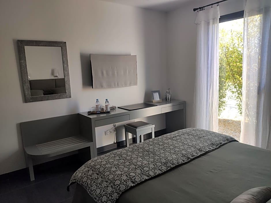 Villa Otilia-Bed and Breakfast-Chambres d'hôtes en Provence