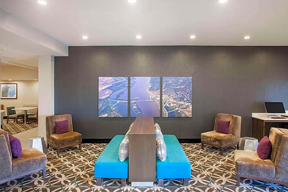 La Quinta Inn & Suites by Wyndham Pontoon Beach