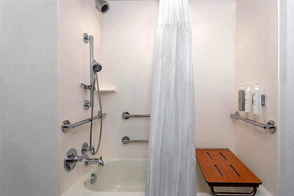 Hilton Garden Inn Buffalo Airport