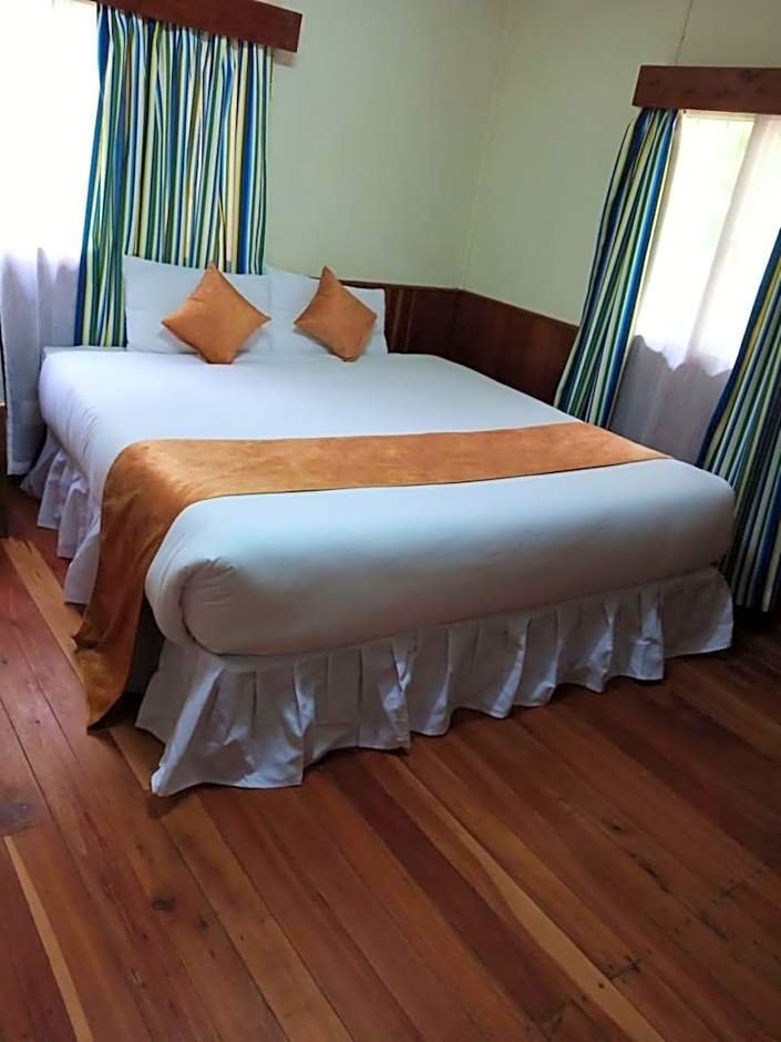 Naro Moru River Lodge