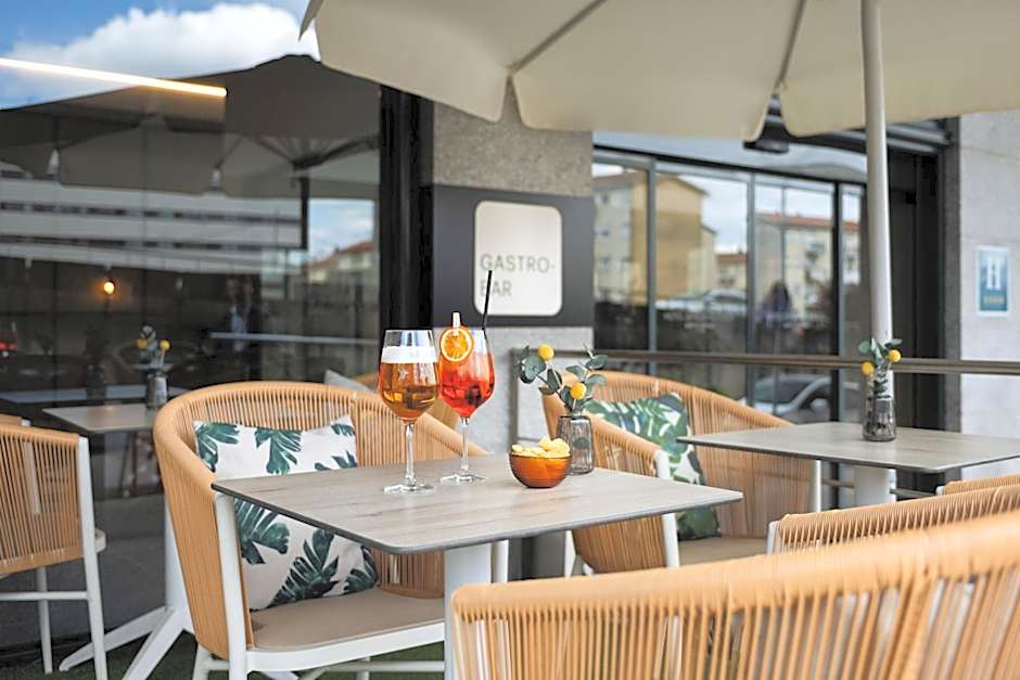 Hotel Santiago Plaza Affiliated by Meliá