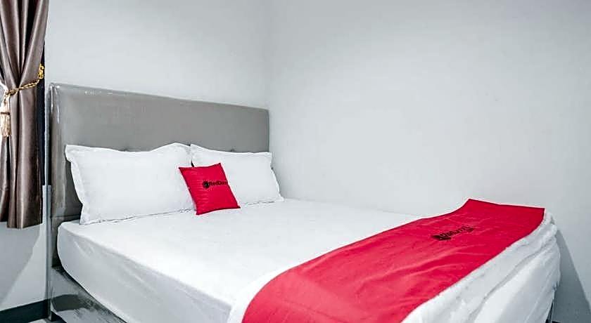 RedDoorz @ Jalan Narada Lampung