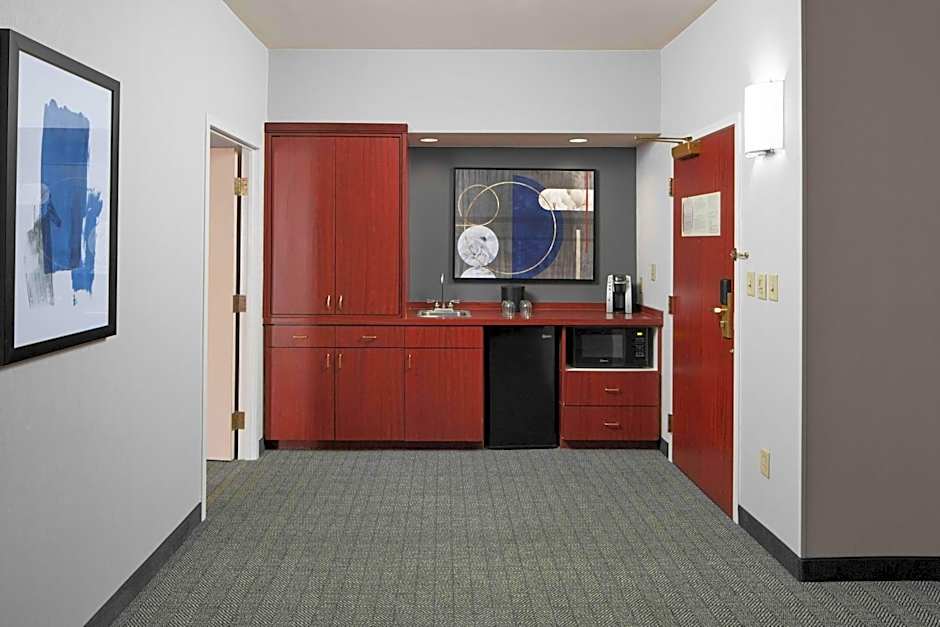 Courtyard by Marriott Charlottesville - University Medical Center