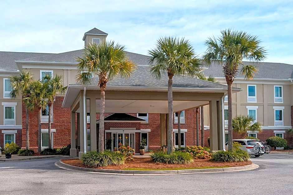 Photo 1 of 24 of Comfort Inn & Suites Patriots Point