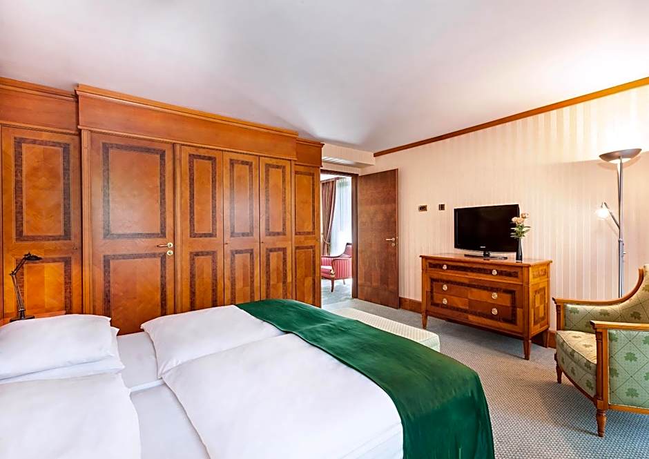Best Western Premier Grand Hotel Russischer Hof