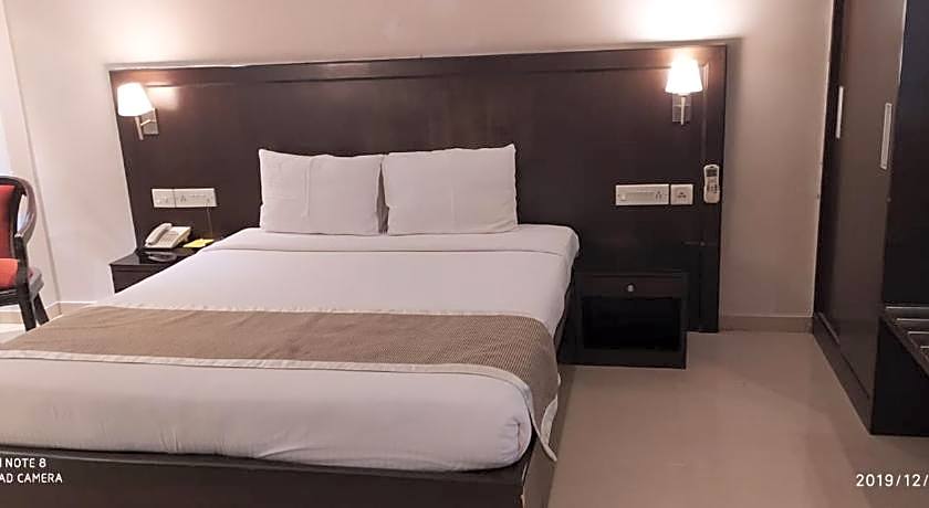 The Curzon Court Hotel