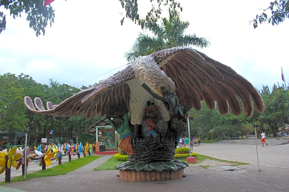 RedDoorz Plus near Bangko Sentral Ng Pilipinas Davao