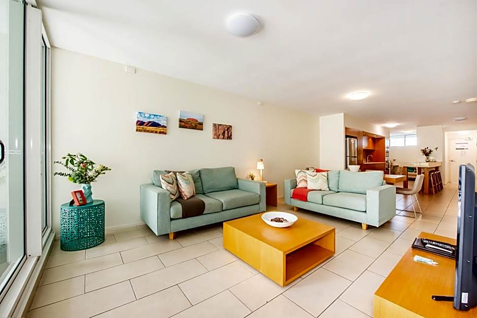 Lanai Apartments