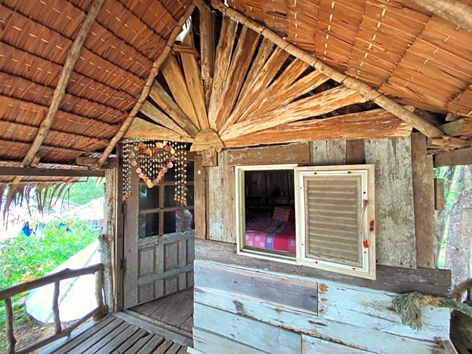 Sunset Beach Bungalow Koh Pu