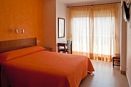 Economy Double or Twin Room