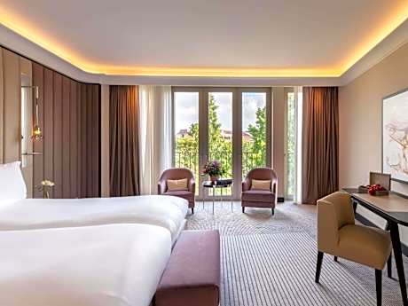 Luxury Twin Room