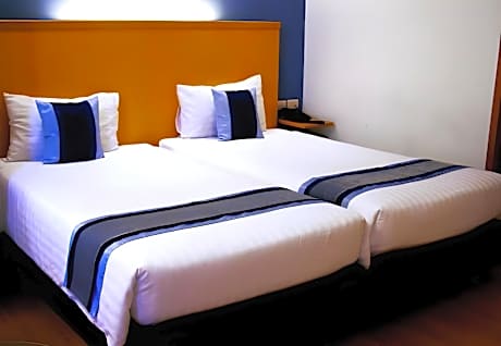 Superior Twin Bed (Non-Smoking)