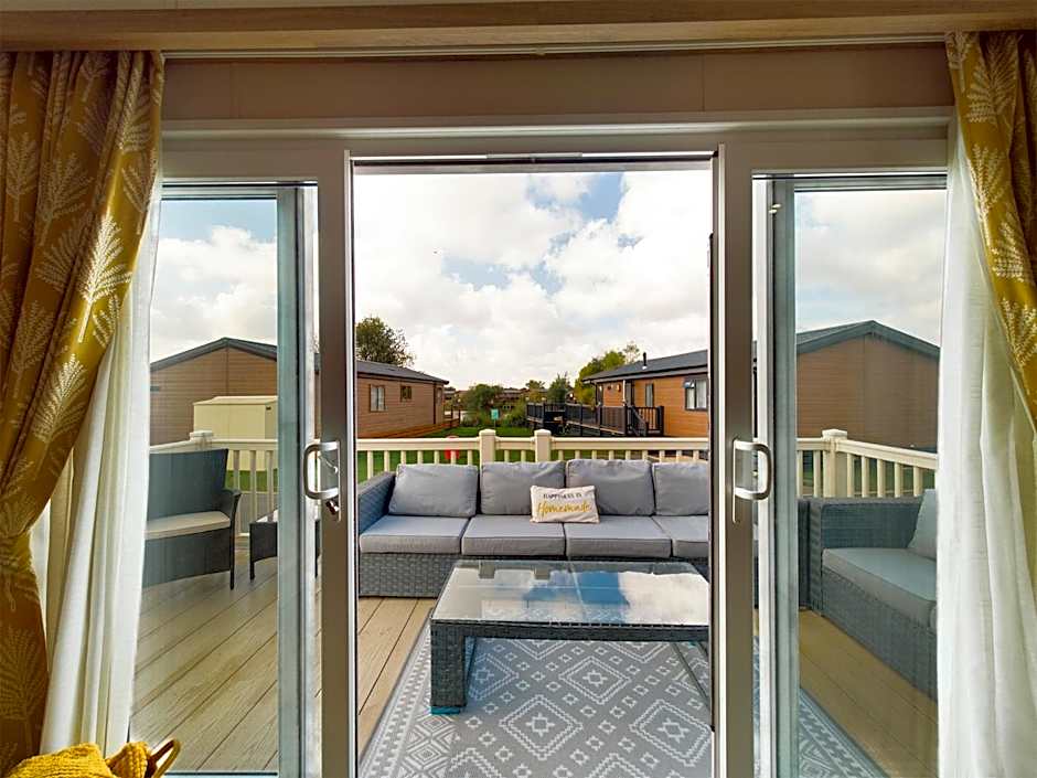 Tattershall Lakes Mini Breaks - Osprey Rise