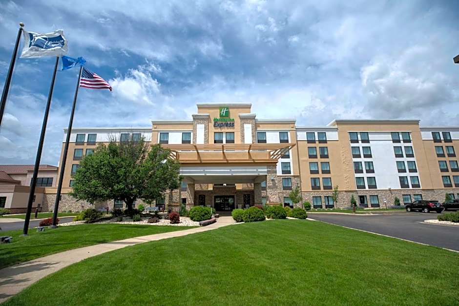Holiday Inn Express Janesville-I-90 & US Highway 14 By IHG