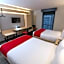 City Express Plus by Marriott Medellín Colombia