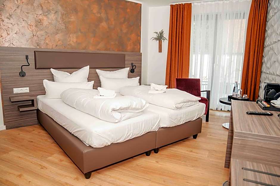 Central Hotel & Lounge Adult Only