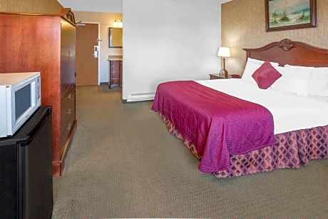 1 Queen Bed Non-Smoking