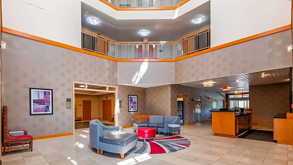 Best Western Plus Rose City Conference Center Inn