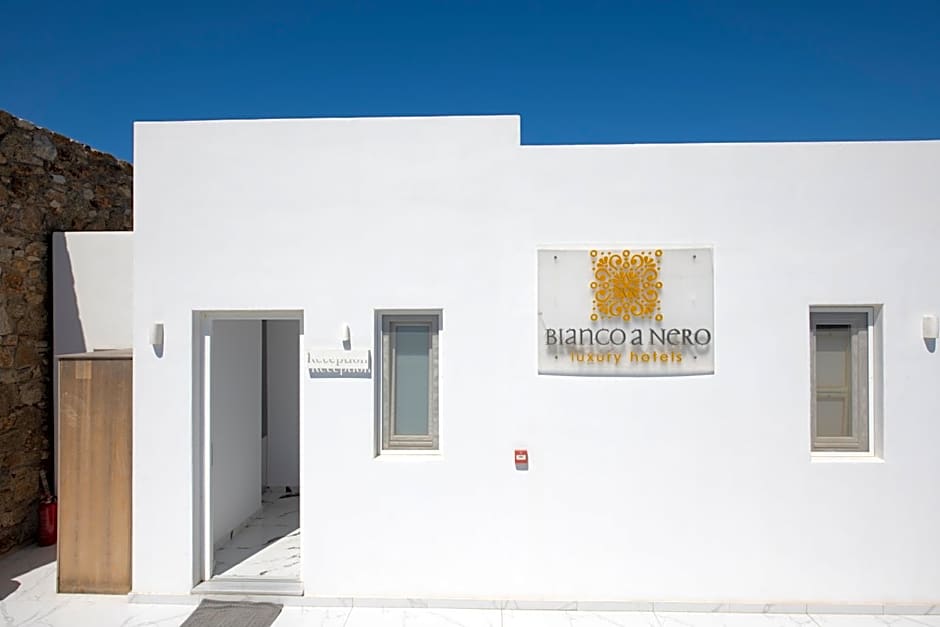 Bianco a Nero Mykonos