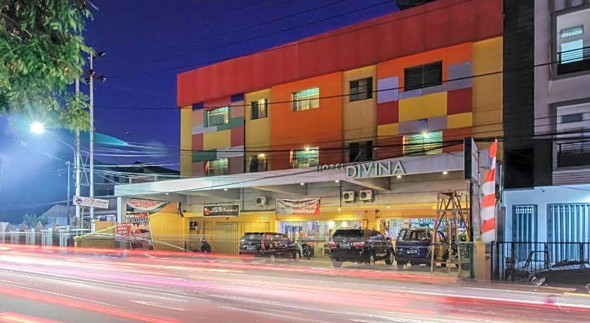 RedDoorz near Bethesda Manado