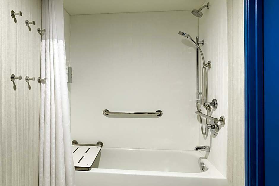 Spark by Hilton Denver International Airport