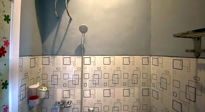 Duta Elite Kostel Syariah near RSUD Caruban Mitra RedDoorz