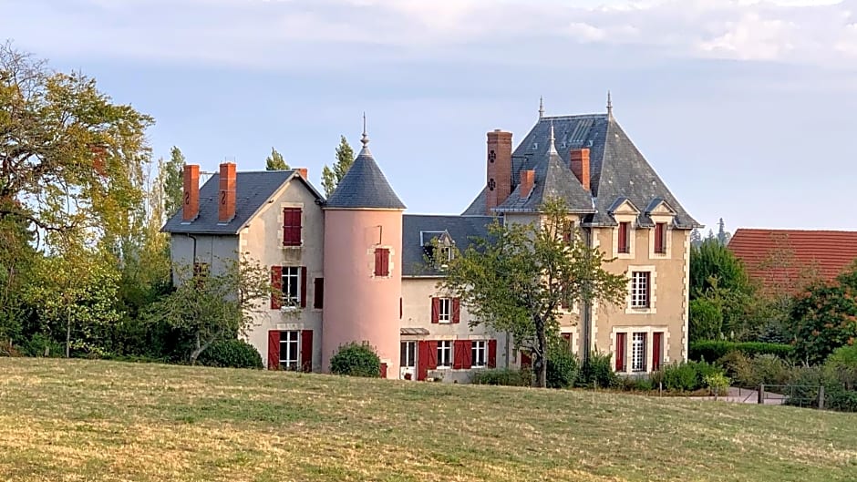 Chateau de la Combe suites