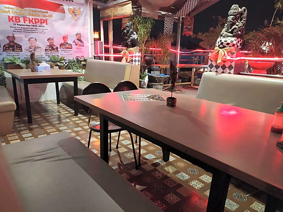 Hotel Salon Fora & Longhill Cafe Fora