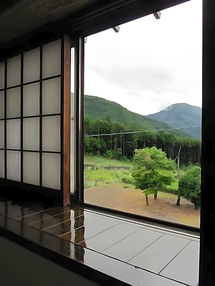 Yufuin Country Road Youth Hostel