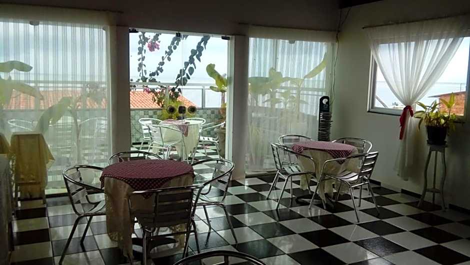 Pousada Tiriri Guesthouse