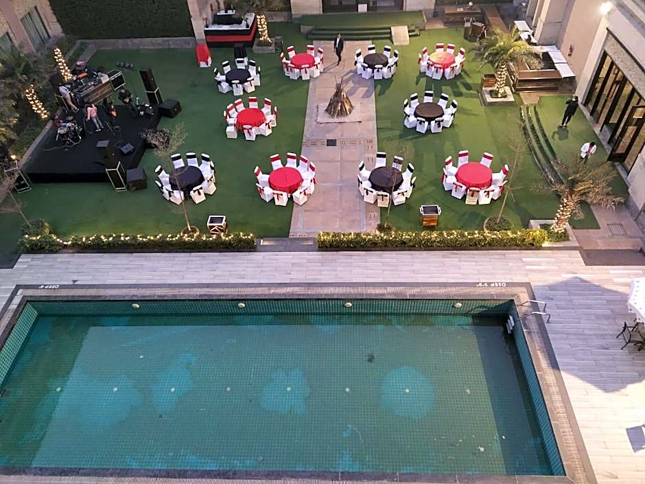 Tivoli Garden Resort
