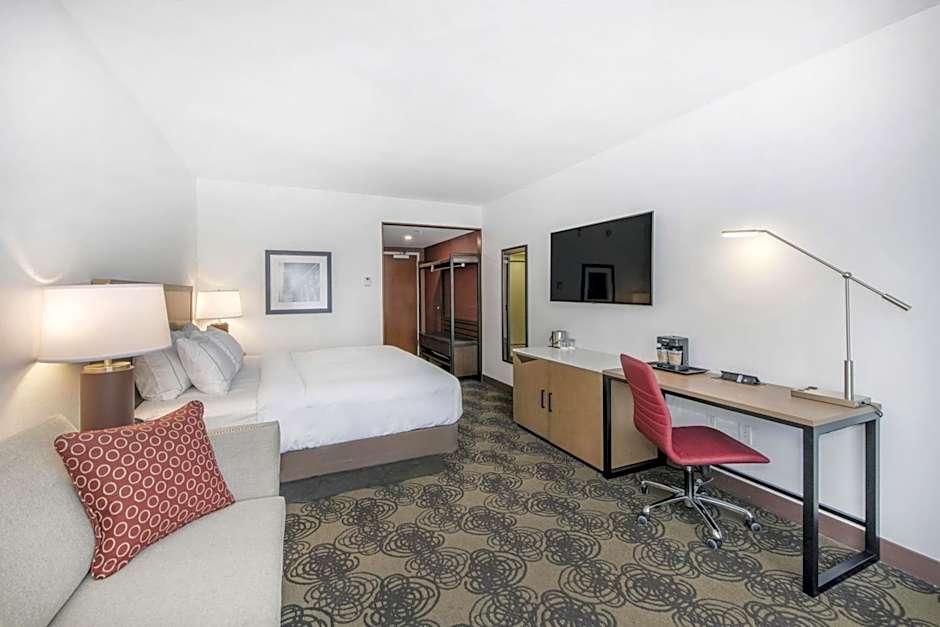 DoubleTree By Hilton Raleigh Cary