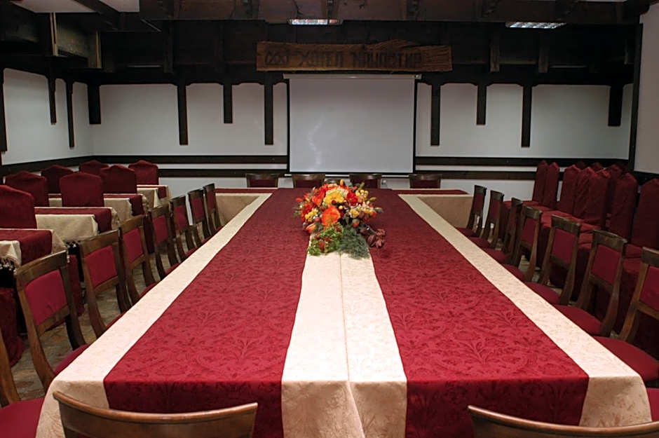 Hotel Manastir Berovo