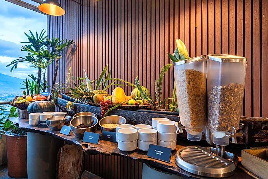 Diez Hotel Categoría Colombia