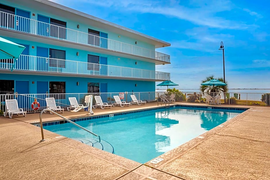 Best Western Navarre Waterfront