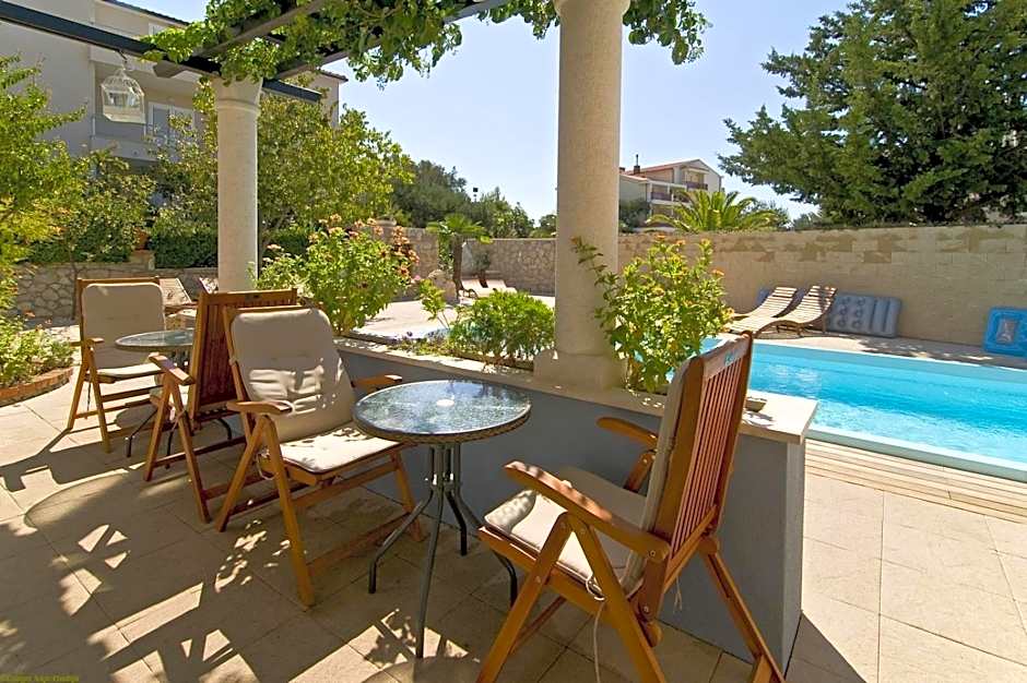 Villa Bougenvilia Tomas